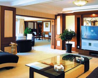 Dalian Zhongshan Hotel - Dalian - Wohnzimmer