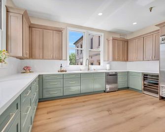 Hennessey Estate - Napa - Kitchen