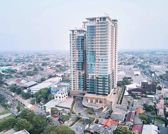 Horison Suite & Residences Iswara Bekasi - Bekasi - Gebouw