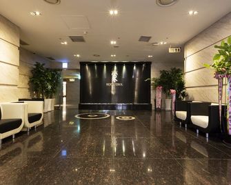 Hotel Tirol - Seúl - Lobby