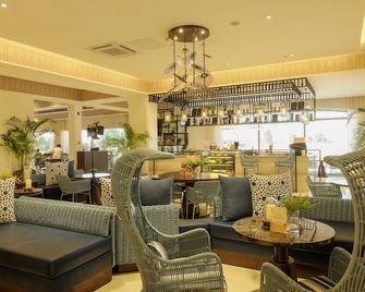 Mella Hotel - Las Piñas