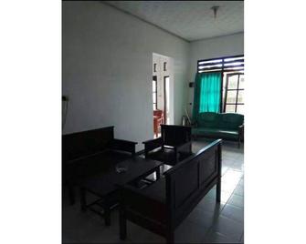 Hotel Teratai Putih - Baturaden - Sala de estar