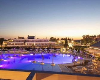 Ethra Reserve - Valentino 4 - Castellaneta - Piscina