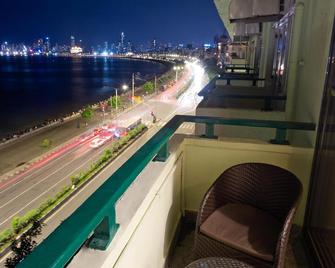 Sea Green South Hotel - Mumbai - Balcony