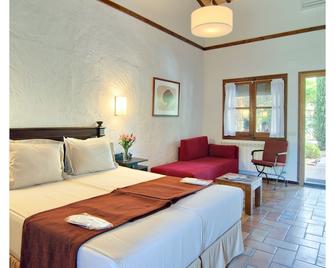 Hotel Aatu - Adults Only - Forallac - Schlafzimmer