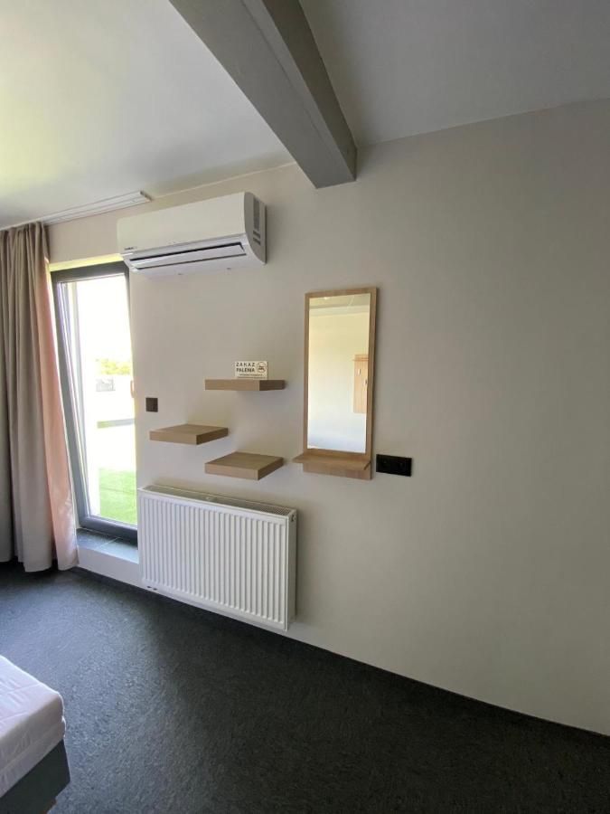 E-Hotel Lodz thumbnail 3