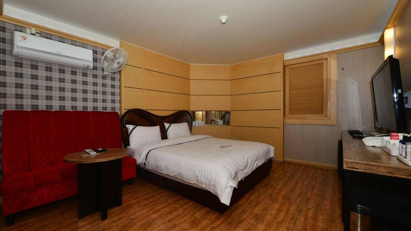 Daegu Yellow Hotel