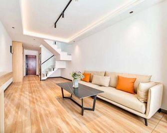 Doudou's Loft Homestay (Harbin Ice And Snow World Aerospace Park Branch) - Harbin - Bedroom