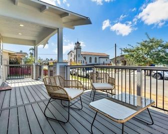 San Diego Heights - Urban Legend - San Diego - Balcony