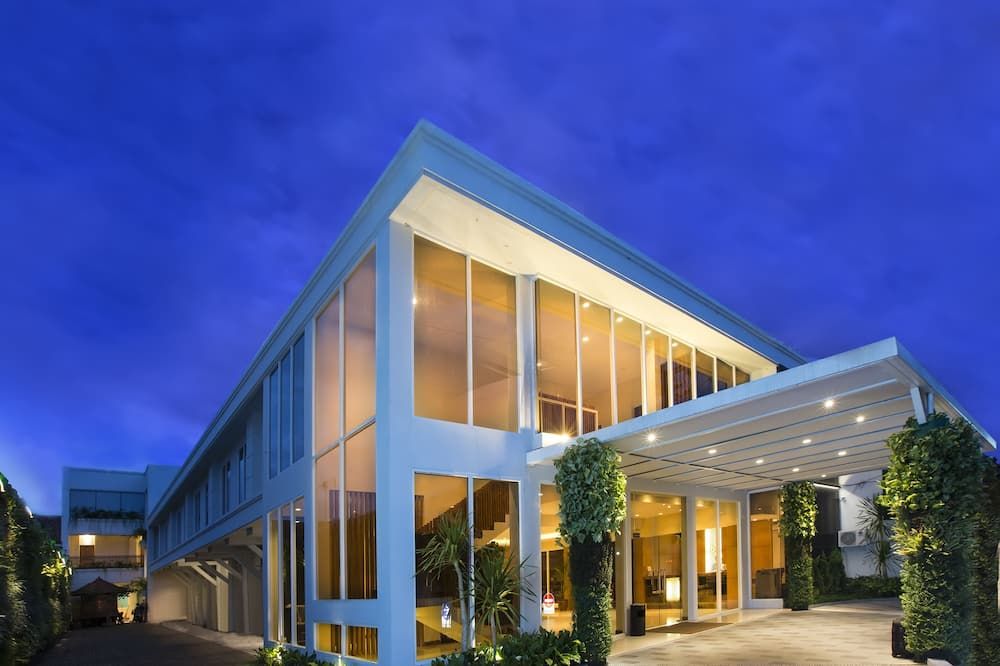 Lunara Home Living by Daphna Management - יוגיאקרטה - בניין