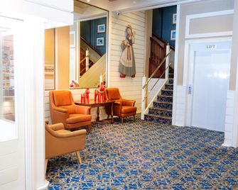 European Hotel - Perth - Lobby