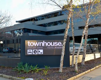 Townhouse Hotel - Wagga Wagga - Building