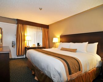 Aurora Inn - Greenwood - Bedroom