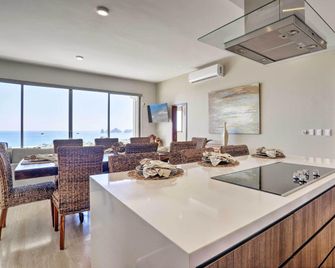Luxe Cabo Condo With Ocean Views And Ame - Cabo San Lucas