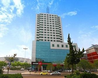 Greentree Inn Shandong Rizhao Railway Station Express Hotel - Rizhao - Gebouw