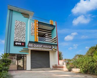 Hotel O RB Guest house - Morādābād - Gebäude