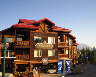Cornerstone Lodge by Park Vacation Management - Fernie - Gebouw