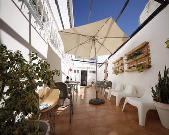 The Story Guest House - Faro - Pátio