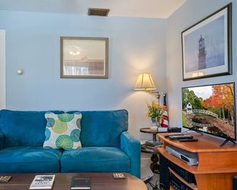 Mullein Hill Cottage Escape Crowds to Mdis Quiet, Historic Birthplace - Mount Desert - Huiskamer