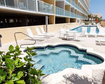 PI 114: Whispering Shores - MUST see Cozy waterfront condo! Free golf & more - Fort Walton Beach - Pool