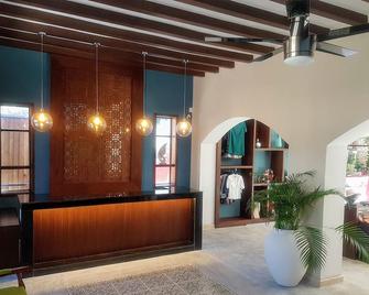 Hotel Holly - Mérida - Recepción