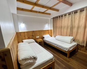 Hotel Camp de Base - Nāmche Bāzār - Bedroom