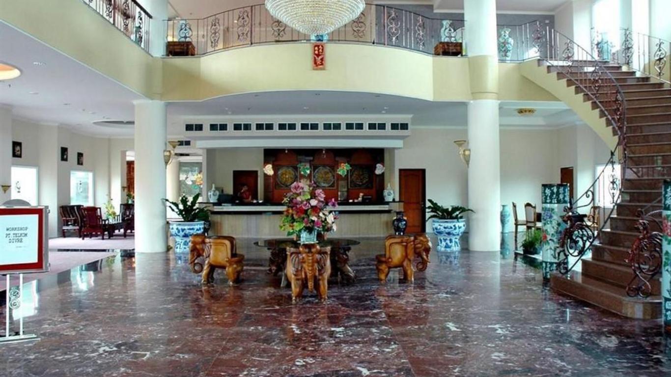 Hotel Grand Tiga Mustika