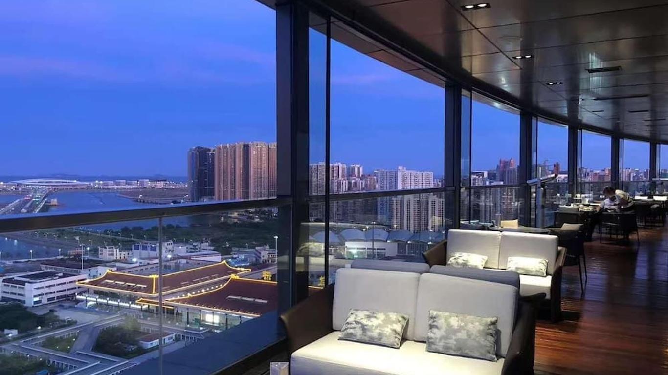 Zhuhai Charming Holiday Hotel