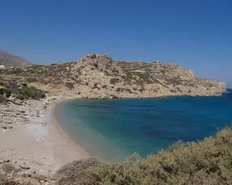 Roses Studios - Karpathos - Beach