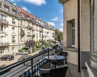 1BR executive apartment - Mainau 5 - Zúrich - Balcón