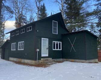 The Sugarloafer's Retreat - 15min to Sugarloaf! - Eustis - Building