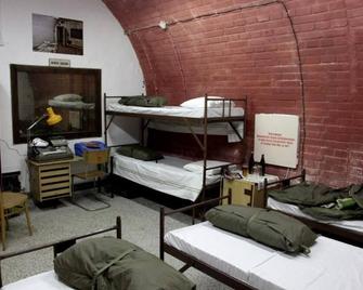 10-Z Bunker - Brno - Phòng ngủ