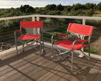 Copalis Beach House w/ Elevator-Close to Ocean Shores - Copalis Beach - Balcony