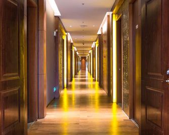 Landmark Mekong Riverside Hotel - ויינטיאן - מסדרון