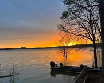 TwinsAcres Heber Springs AR is ready for visitors. I offer free cancellation. - Heber Springs