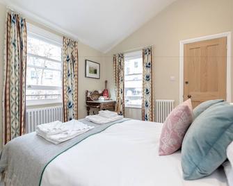 Vauxhall Oasis - 3 Bed House By Basetogo - London - Bedroom