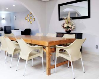 Room in Downtown, with Jacuzzi - Zacatecas - Dining room