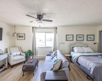 Sweet studio in the heart of Long Beach with a sunset view - Long Beach - Bedroom