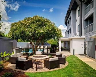 Courtyard by Marriott Columbia Northeast/Fort Jackson Area - Columbia - Patio