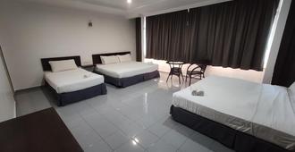 T Hotel Tandop - Alor Setar - Schlafzimmer