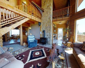 Juniper Ridge 5 Br Family Cabin - Blanding - Huiskamer