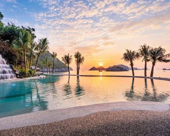 Flamingo Cát Bà Managed by HB Premium Apartments - Cat Ba - Bazén