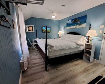 Windspire Inn - Saugeen Shores - Schlafzimmer