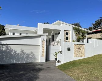 Magnolia Central Coffs Harbour - Coffs Harbour - Building