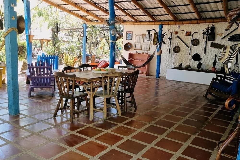Hostal el refugio del tiburon - קרטחנה דה אינדיאס - חדר אוכל