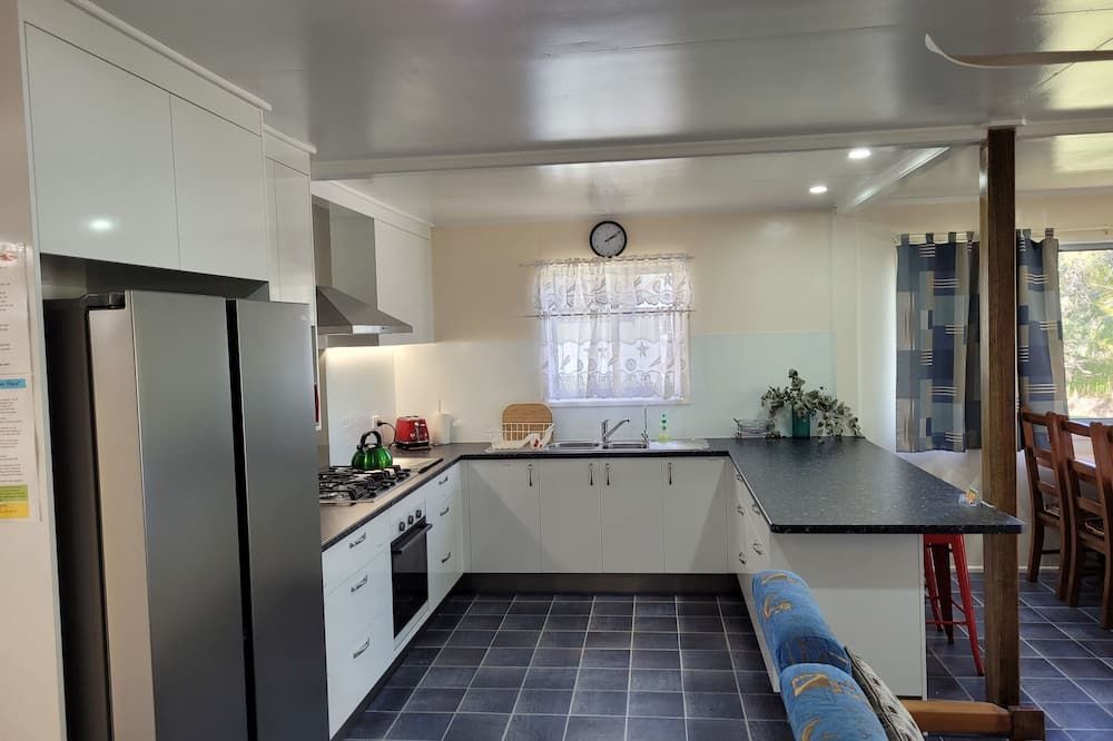 Annabell's Parker Place Fraser Island, centrally located for exploring Island. - Isola di Fraser - Cucina