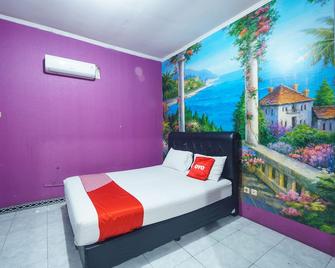 OYO 93134 Hotel Radom - Yakarta - Habitación
