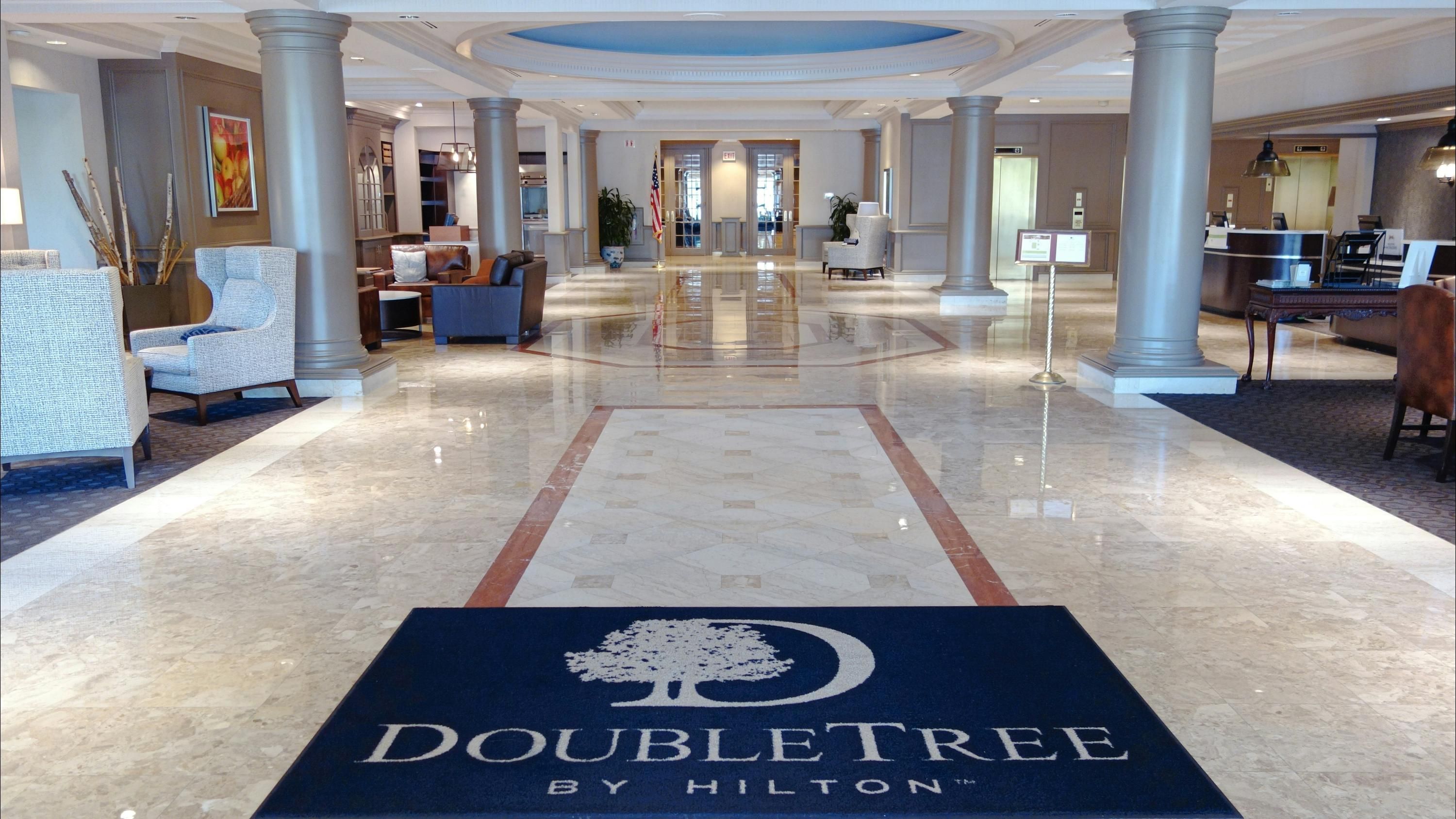 DoubleTree by Hilton Leominster - Leominster - Lobby