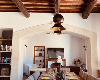 New! Mas With Private Swimming Pool Classified 4 By Gîtes De France - Morières-lès-Avignon - Jídelna