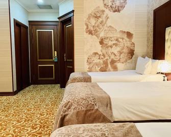 Clover Hotel Baku Formula 1 View - Baku - Bedroom
